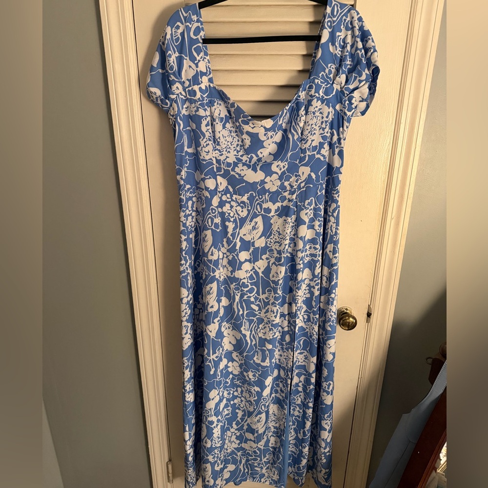 Abercrombie & Fitch Blue and White Floral Midi Dress - Picture 2 of 7